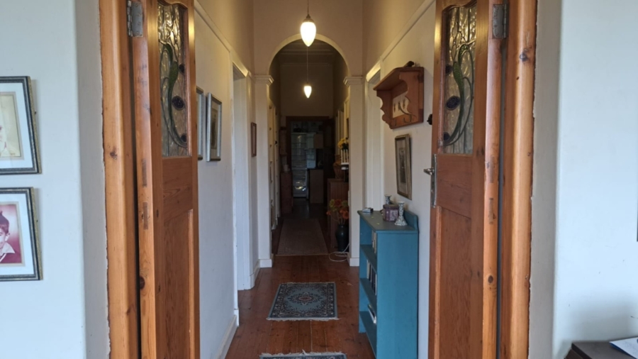 5 Bedroom Property for Sale in Caledon Western Cape